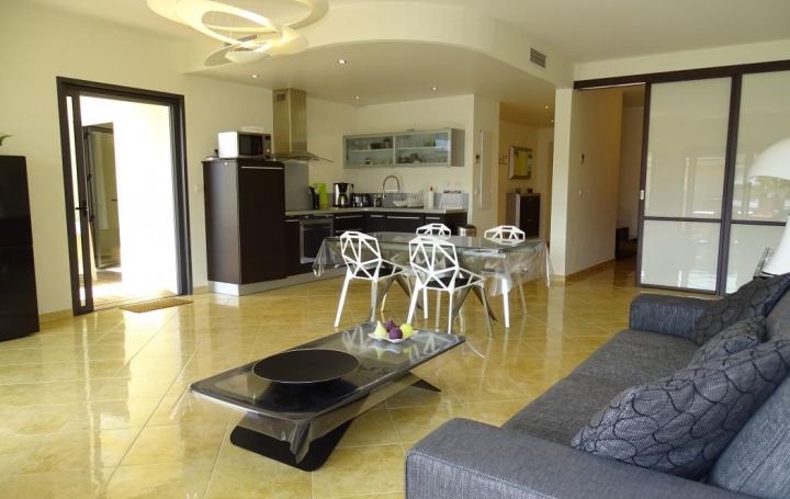 2A IMMOBILIER Calvi / L'Ile Rousse : Appartement | CALVI (20260) | 80 m2 | 900 € 