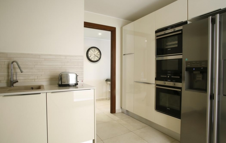 2A IMMOBILIER Calvi / L'Ile Rousse : Appartement | CALVI (20260) | 86 m2 | 850 € 