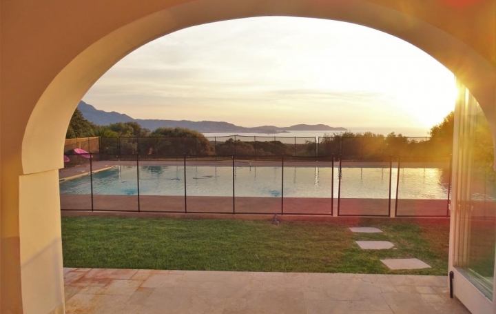 2A IMMOBILIER Calvi / L'Ile Rousse : Maison / Villa | CALVI (20260) | 400 m2 | 9 800 € 